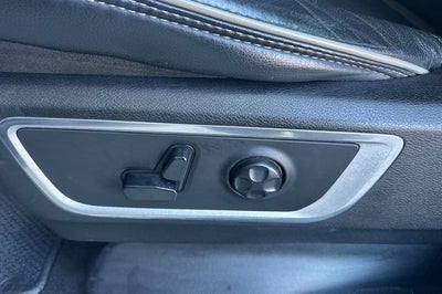 2019 RAM 1500 Laramie 4x4 Crew Cab 6'4" Box