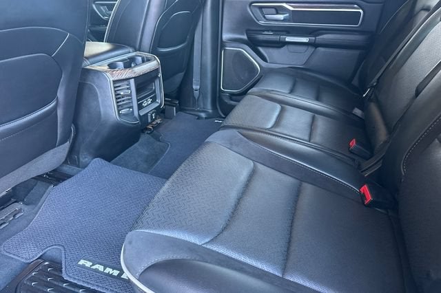 2019 RAM 1500 Laramie 4x4 Crew Cab 6'4" Box