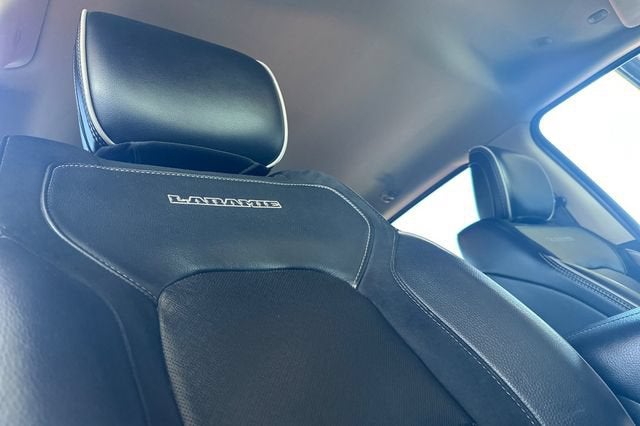 2019 RAM 1500 Laramie 4x4 Crew Cab 6'4" Box