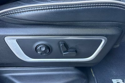 2019 RAM 1500 Laramie 4x4 Crew Cab 6'4" Box