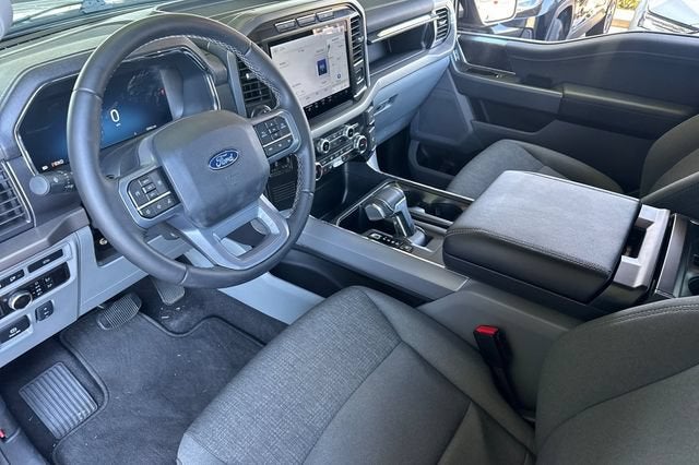 2024 Ford F-150 Lightning XLT 4WD SuperCrew 5.5' Box