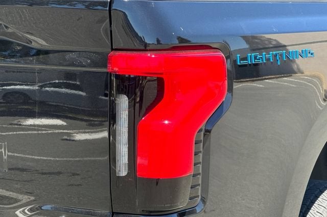 2024 Ford F-150 Lightning XLT 4WD SuperCrew 5.5' Box