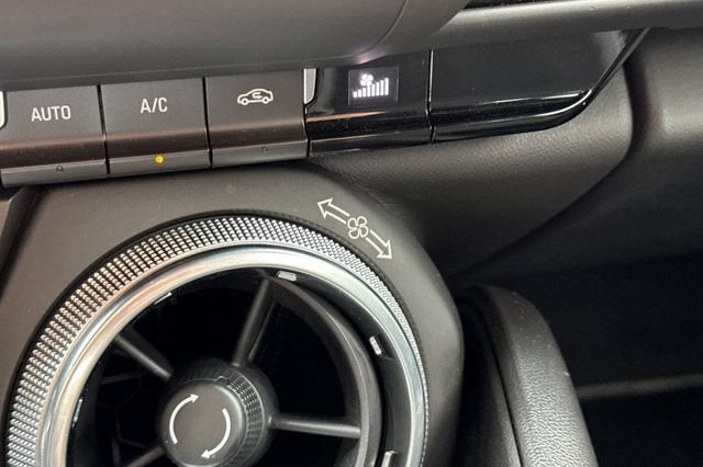 2018 Chevrolet Camaro 2dr Coupe 1SS