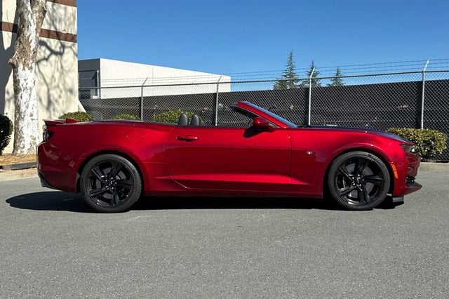 2022 Chevrolet Camaro 2dr Convertible 2SS