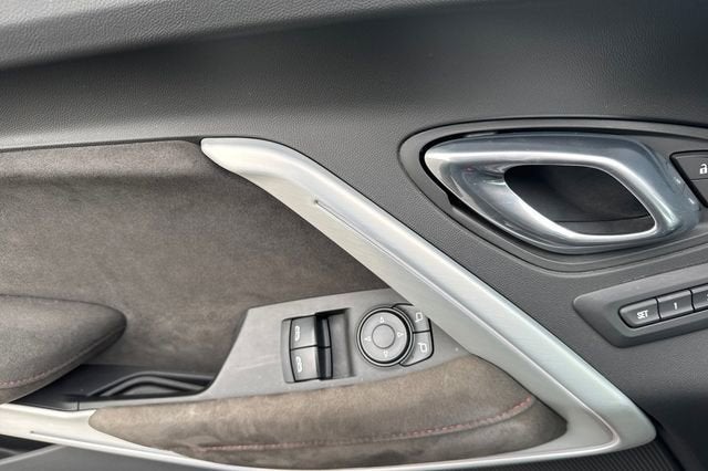 2018 Chevrolet Camaro 2dr Coupe ZL1