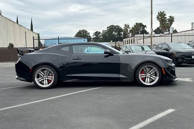 2018 Chevrolet Camaro 2dr Coupe ZL1