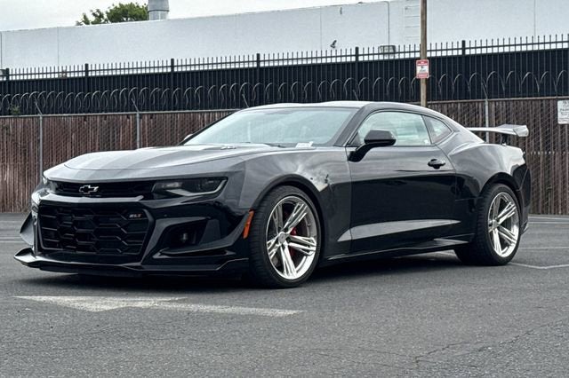 2018 Chevrolet Camaro 2dr Coupe ZL1