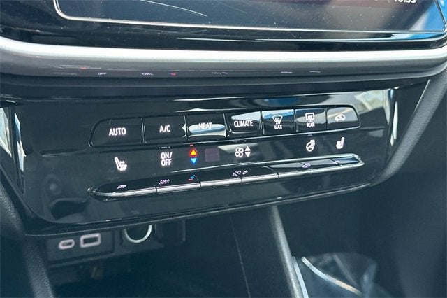 2022 Chevrolet Bolt EUV FWD 4dr LT