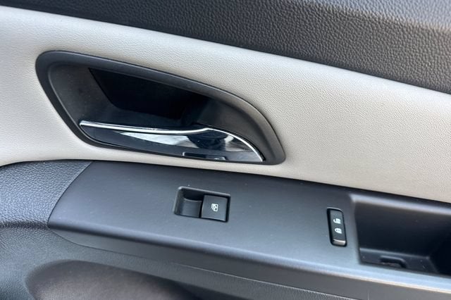 2016 Chevrolet Cruze Limited Sedan 1LT (Automatic)