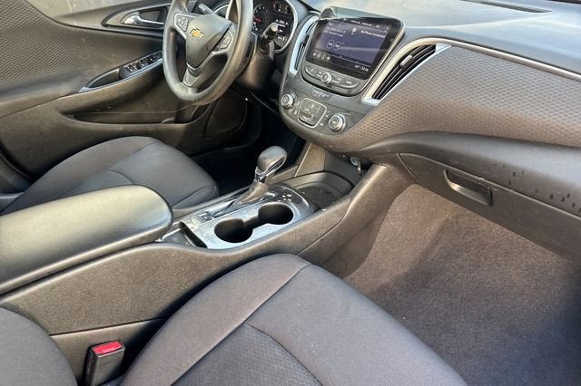 2023 Chevrolet Malibu 4dr Sdn LS w/1FL