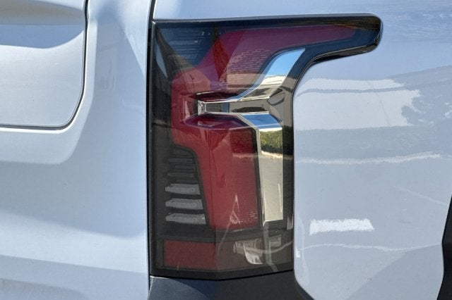 2025 Chevrolet Silverado EV e4WD Crew Cab Extended Range LT