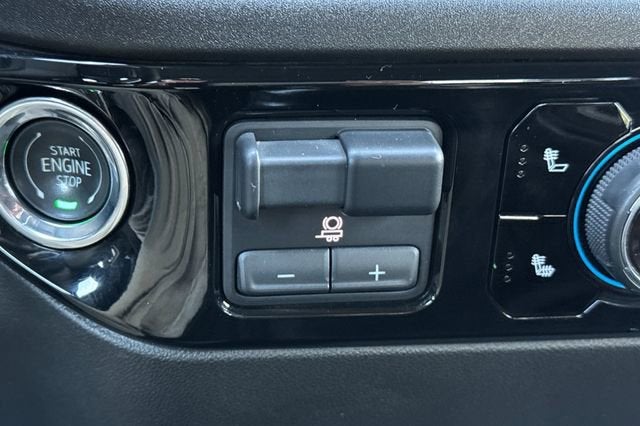 2025 Chevrolet Silverado 2500 HD Crew Cab Standard Box 4-Wheel Drive LT