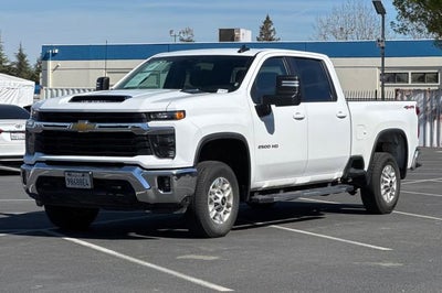 2025 Chevrolet Silverado 2500 HD Crew Cab Standard Box 4-Wheel Drive LT