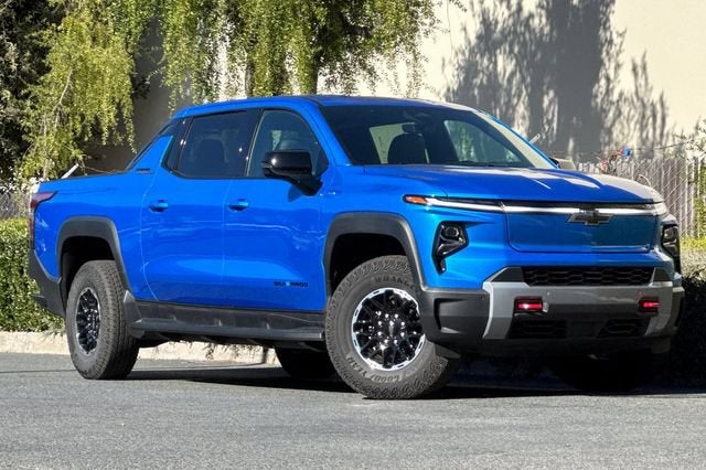 2026 Chevrolet Silverado EV e4WD Crew Cab Max Range Trail Boss