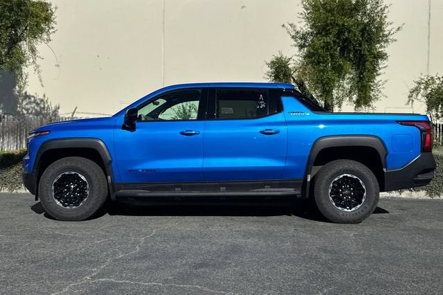 2026 Chevrolet Silverado EV e4WD Crew Cab Max Range Trail Boss