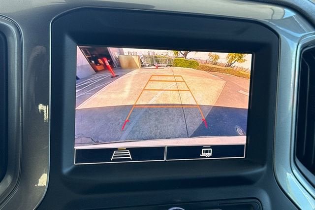 2023 Chevrolet Silverado 1500 Crew Cab Short Box 4-Wheel Drive Custom