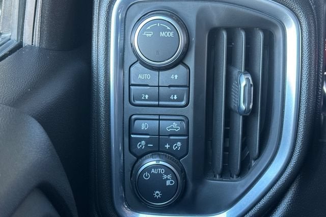 2021 Chevrolet Silverado 1500 Crew Cab Short Box 4-Wheel Drive LT Trail Boss