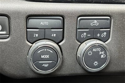 2025 Chevrolet Silverado 1500 Crew Cab Short Box 4-Wheel Drive LT 1LT