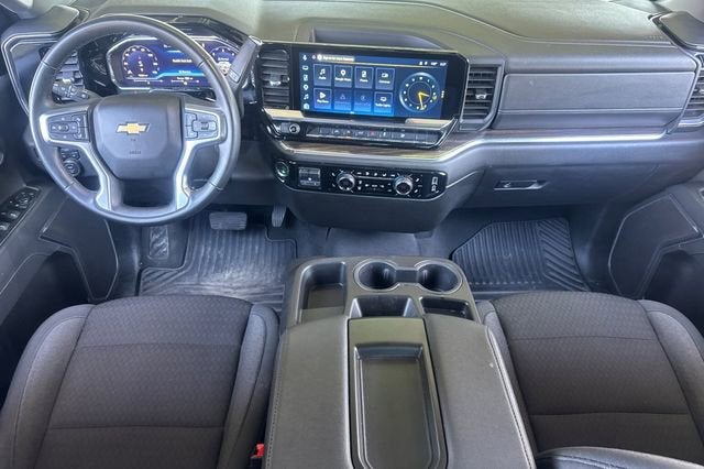 2025 Chevrolet Silverado 1500 Crew Cab Short Box 4-Wheel Drive LT 1LT