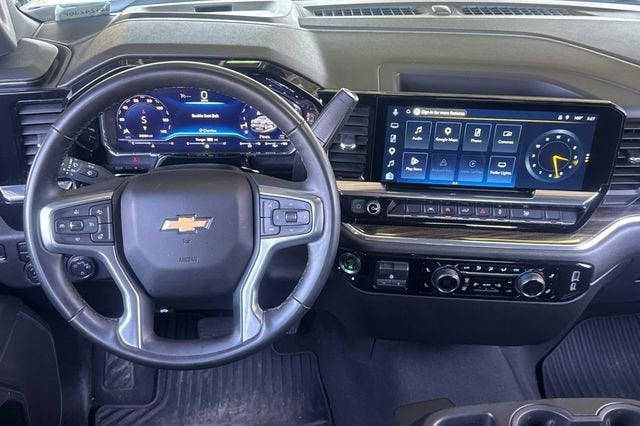2025 Chevrolet Silverado 1500 Crew Cab Short Box 4-Wheel Drive LT 1LT