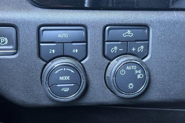 2025 Chevrolet Silverado 1500 Crew Cab Short Box 4-Wheel Drive LT 1LT