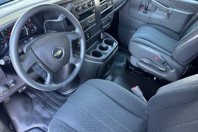 2025 Chevrolet Express Cargo 2500 Regular Wheelbase Rear-Wheel Drive
