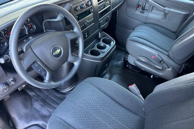 2025 Chevrolet Express Cargo 2500 Regular Wheelbase Rear-Wheel Drive