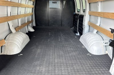 2025 Chevrolet Express Cargo 2500 Regular Wheelbase Rear-Wheel Drive