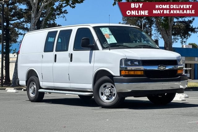 2025 Chevrolet Express Cargo 2500 Regular Wheelbase Rear-Wheel Drive