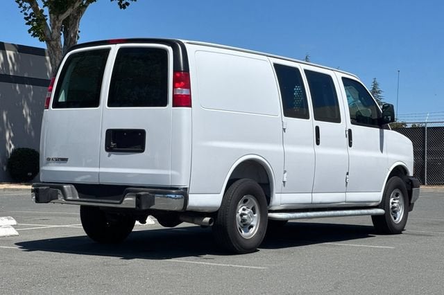 2025 Chevrolet Express Cargo 2500 Regular Wheelbase Rear-Wheel Drive