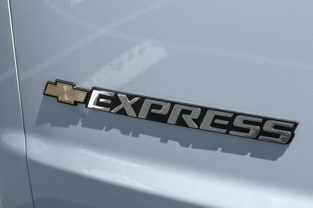2025 Chevrolet Express Cargo 2500 Regular Wheelbase Rear-Wheel Drive