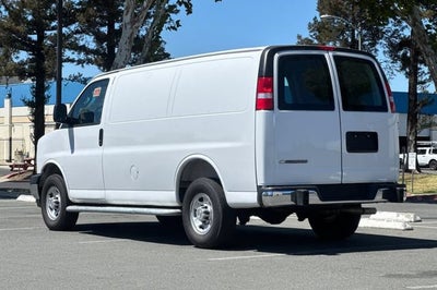 2025 Chevrolet Express Cargo 2500 Regular Wheelbase Rear-Wheel Drive
