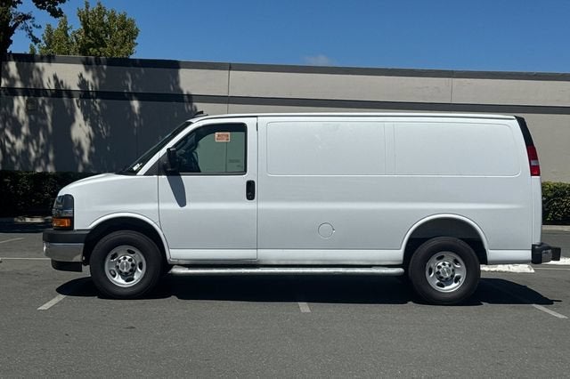 2025 Chevrolet Express Cargo 2500 Regular Wheelbase Rear-Wheel Drive