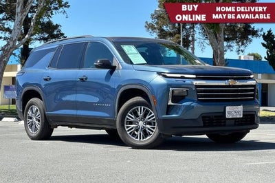 2025 Chevrolet Traverse LT w/2LT