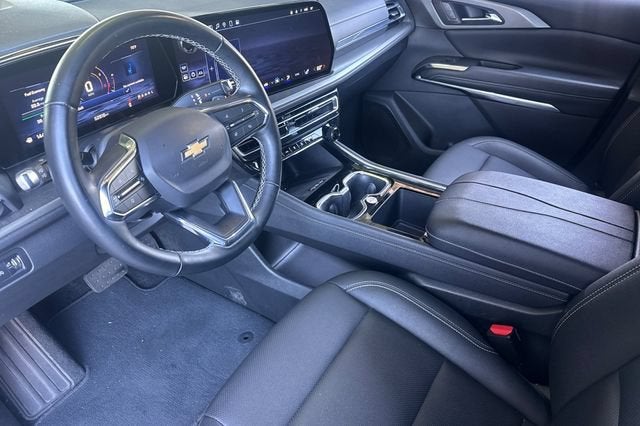 2025 Chevrolet Traverse LT w/2LT