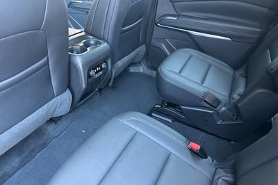 2025 Chevrolet Traverse LT w/2LT