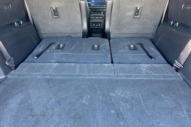 2025 Chevrolet Traverse LT w/2LT