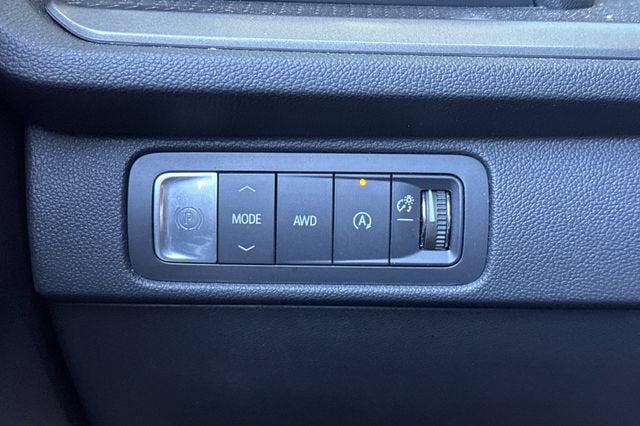 2025 Chevrolet Traverse LT w/2LT