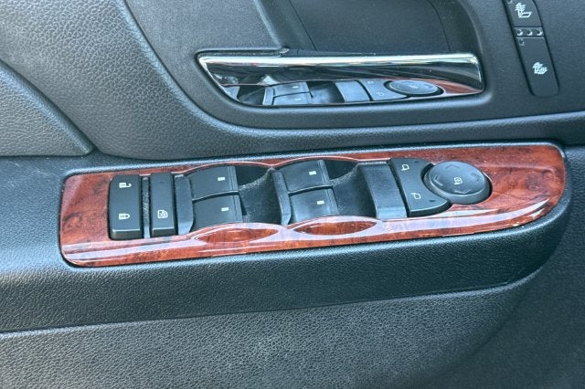 2013 Chevrolet Suburban 2WD 1500 LT