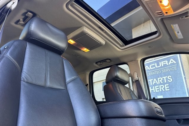2013 Chevrolet Suburban 2WD 1500 LT