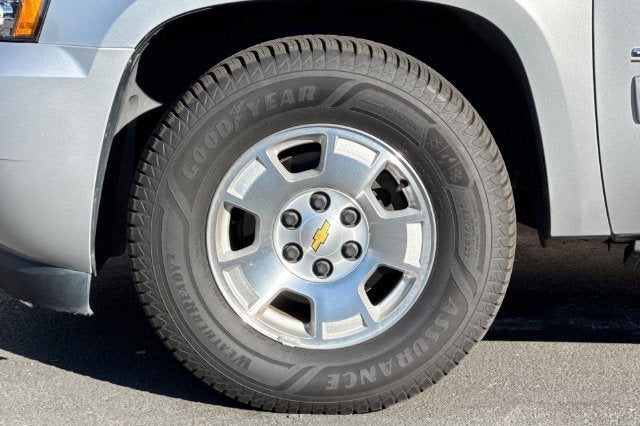 2013 Chevrolet Suburban 2WD 1500 LT