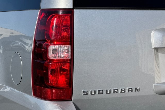 2013 Chevrolet Suburban 2WD 1500 LT