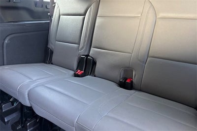 2024 Chevrolet Suburban 4WD LT