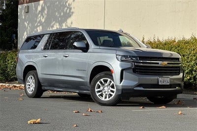 2024 Chevrolet Suburban 4WD LT