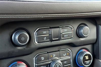 2024 Chevrolet Suburban 4WD LT