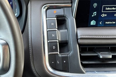 2024 Chevrolet Suburban 4WD LT