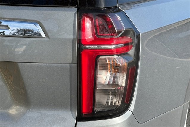 2024 Chevrolet Suburban 4WD LT