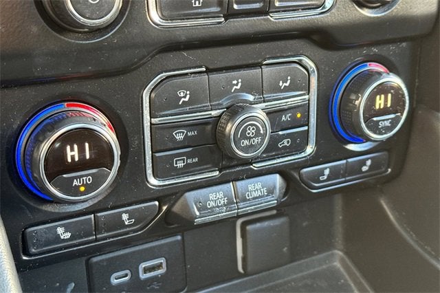 2021 Chevrolet Suburban 4WD LT