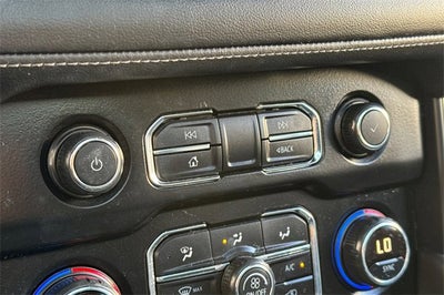 2021 Chevrolet Suburban 4WD LT