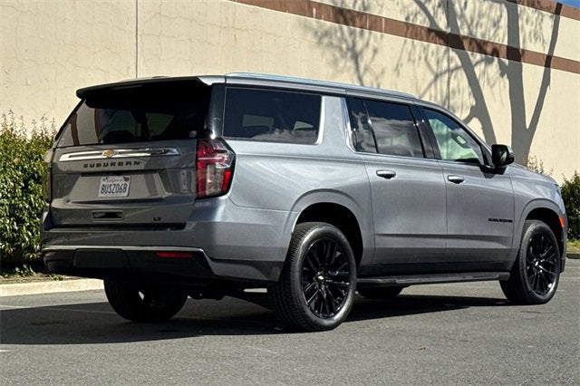 2021 Chevrolet Suburban 4WD LT